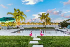 The Clarke Collection-Villa Flamingo - Waterfront - Image 2