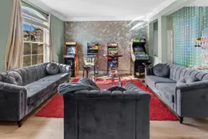 Game Lovers' Retreat: 4000 sqft of Fun - Image 2