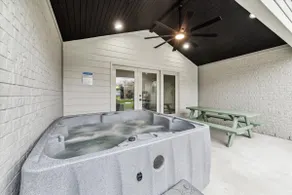 Luxury 4Bd 2Ba w Hot-Tub & Cinema Room - 14 guest - Image 3