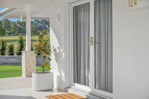 Modern Country Guesthouse — Frazers Creek - Image 4