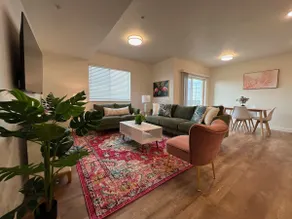 4th FL Corner 2bd 2ba Unit - Hot tubs - Fast WiFi - Image 3