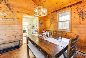 Beech Mtn Family Cabin: Hot Tub & Ski! - Image 3