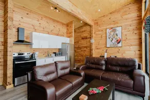 Charming 2-BR Lakefront Cottage on Rice Lake (#9) - Image 3