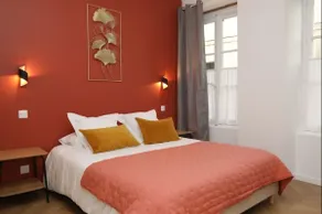Charming Apartment Facing Senlis Cathedral · 2–3 G - Image 2