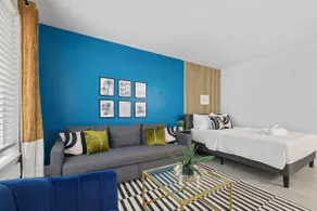 Chic Miami Beach Apt, Sleeps 4, Near Ocean - Image 4