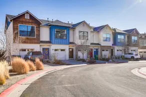 4 Mi to Dtwn: Family-friendly Townhome in Reno - Image 3