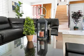 Rustic Charm Retreat next to South Coast & SNA - Image 2