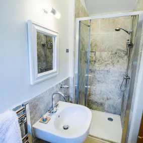 The Stalls Studio, Durdle Door - Image 4