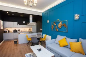 Stylish Central Apartment with Parking - Image 5