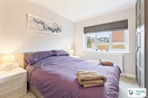 Coastal Breeze Retreat - Image 4