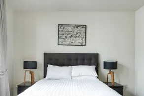 Spacious Property in the Heart of the City - Image 3