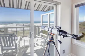 Ocean Front! Sleeps 12! Hot Tub! Dog Friendly! - Image 3