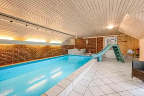 Large Holiday Home With Pool, Spa And Sauna, 1500 Meters From The North Sea - Image 3