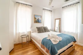 Walkable 3 Bed Boho Bungalow | Chef's Kitchen - Image 4