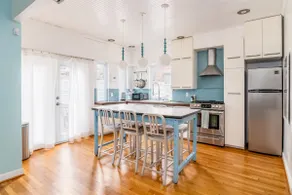 Walkable 3 Bed Boho Bungalow | Chef's Kitchen - Image 3
