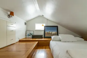 Walkable 3 Bed Boho Bungalow | Chef's Kitchen - Image 5