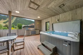 Apres-Ski Deck | Luxe Hot Tub, Mountain Views - Image 2