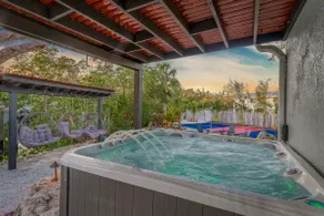 Family Summer Retreat | Pool, Hot Tub & Kayaks - Image 5