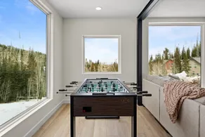 Summer Getaway | Pool Table, Foosball & Views - Image 2