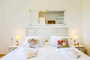 5-Bed Villa with Pool, Jacuzzi & Padel Court - Image 2