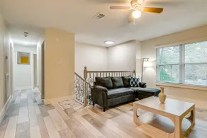 3 Mi to The Woodlands: Warm & Welcoming Home - Image 5