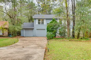 3 Mi to The Woodlands: Warm & Welcoming Home - Image 2