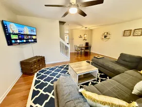 Cute 3 Bdrm Home Close to Greensboro, Airport & HP - Image 2