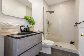 Prime Location | Gorgeous 4BR Downtown MTL - Image 5