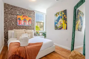 Prime Location | Gorgeous 4BR Downtown MTL - Image 3