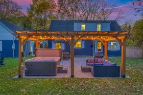 Blue Cottage East Setauket - Image 2
