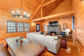 5 Mi to Beaver Lake: Family Cabin w/ Game Room - Image 4