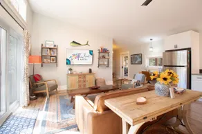 3BR home with nature views - Image 5