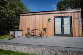 7 Winster - Image 2