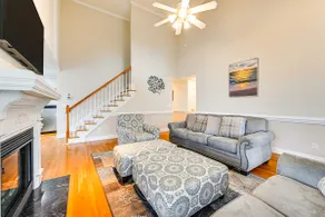 9 Mi to Dtwn: Greenville Home w/ Screened Patio! - Image 5