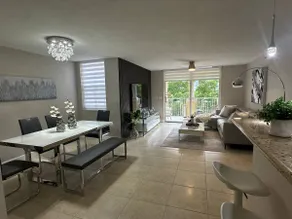 Urban Luxe Aventura 22 Retreat - Image 4
