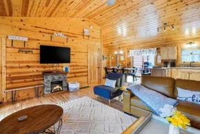 Honeybee Hideaway | Hot Tub, Game Room, Pond - Image 3