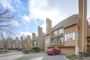 Modern Townhome at Wintergreen Resort - Image 3