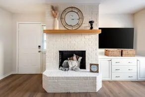 Relaxing 3BR Stay - BBQ, Games & Comfort! - Image 3