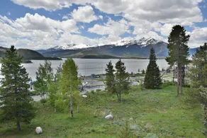 On Lakefront! Views! Pool, Gym, Grill. Walk to Amp - Image 5