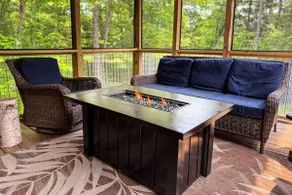 Mystic Nights* Trail Access* Lake Access*Hot Tub - Image 4