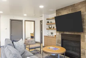 Outpost: Marriott Residence 402 - Close to Town - Image 2