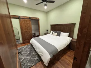 Business Stay Made Easy - Downtown Apt w/Workspace - Image 5