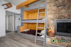Lavender Lodge (#237) Ski view & Triple-deck bunk - Image 3