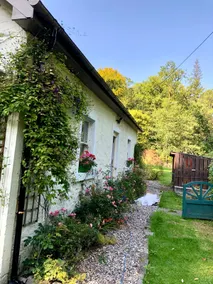Hideaway cottage, log burner, sauna & hot tub - Image 5