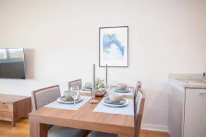 Stylish 2-Bed Apartment Near Glasgow Green - Image 5