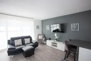 Southside Flat with Private Garden! - Image 3