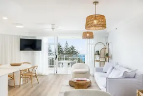 Ocean View Coastal Haven in Burleigh Heads - Image 4