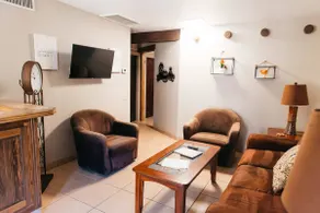Desert Oasis Condo - Image 4