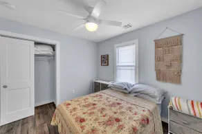 Cozy 3br Retreat, Four Blocks to Beach & Boardwalk - Image 4