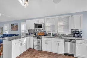 Cozy 3br Retreat, Four Blocks to Beach & Boardwalk - Image 3